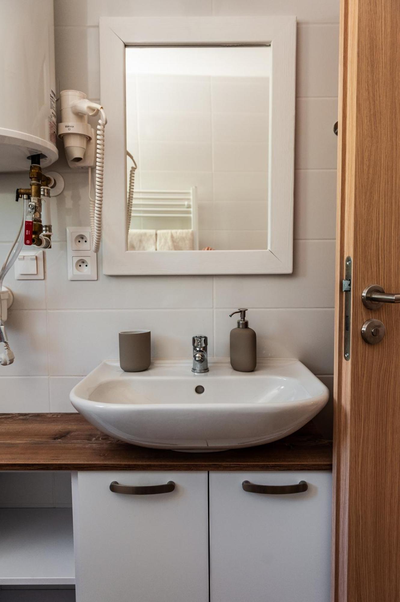 Apartmany Besen Bešeňová Zewnętrze zdjęcie